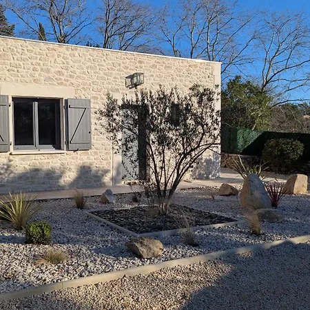 Le Mazet Des Amandiers 4 Etoiles Avec Jacuzzi , Terrain De Petanque Et Velos * 尼姆